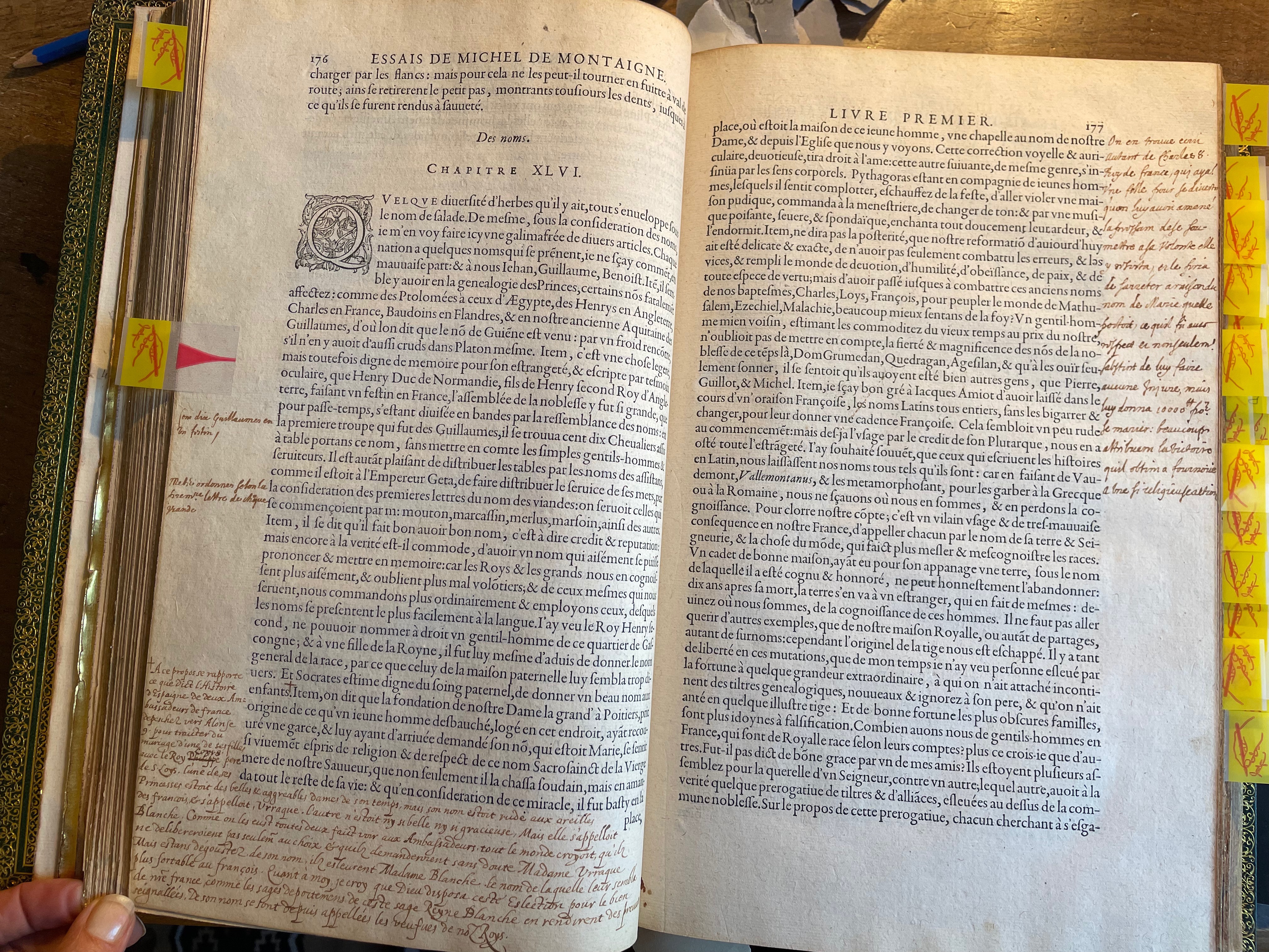8. - p. 176-177, Livre I. Les Essais, 1595. Exemplaire Laval.