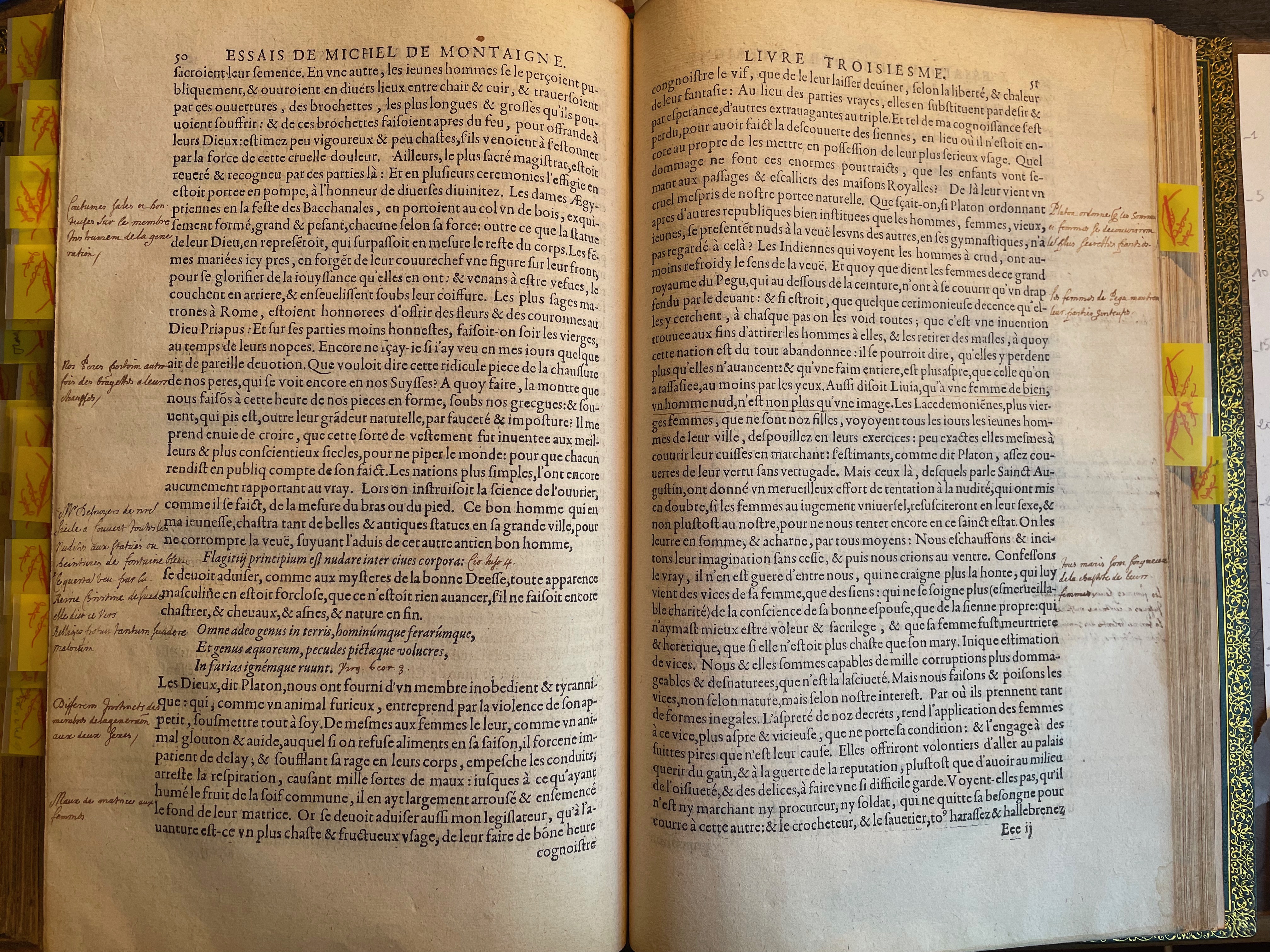 15. - p. 50-51, Livre III. Les Essais, 1595. Exemplaire Laval.